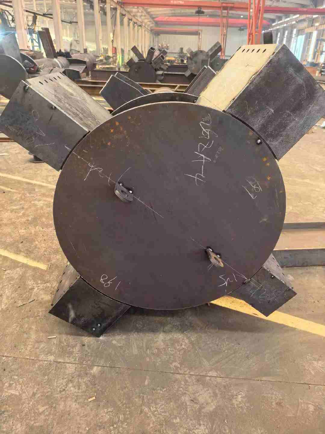 Coluna de estrutura de aço em tubo circular