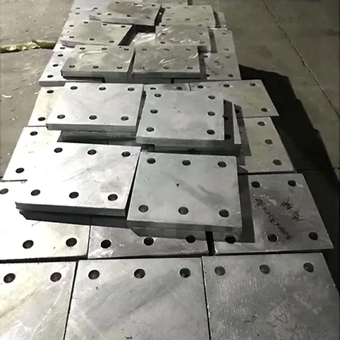 Placas de base de aço embutidas para instalação estrutural
